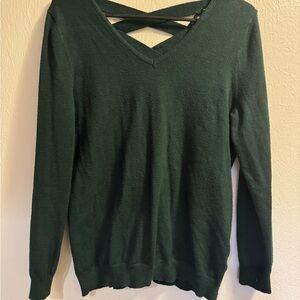 Elegant Deep Green V-Neck Sweater